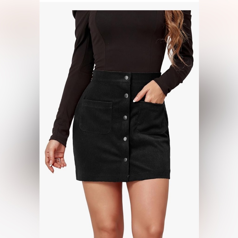 Urban outfitters mini skirt - Picture 2 of 10